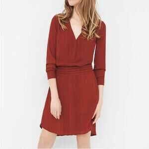 NWT White House Black Market Long Sleeve Pintuck Cinnamon Dress Size 2
